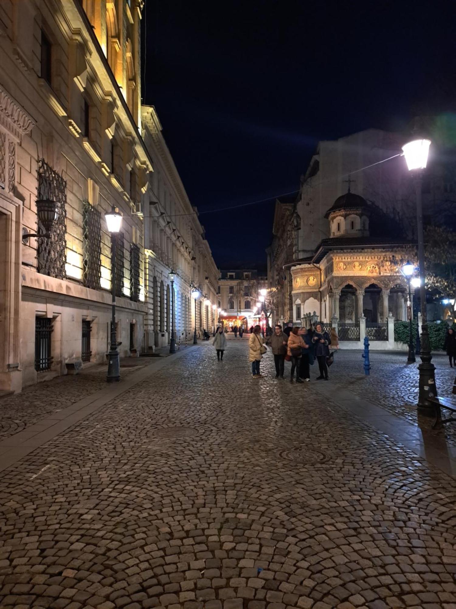 Apartamento Amytis Flat Old City Bucarest Exterior foto