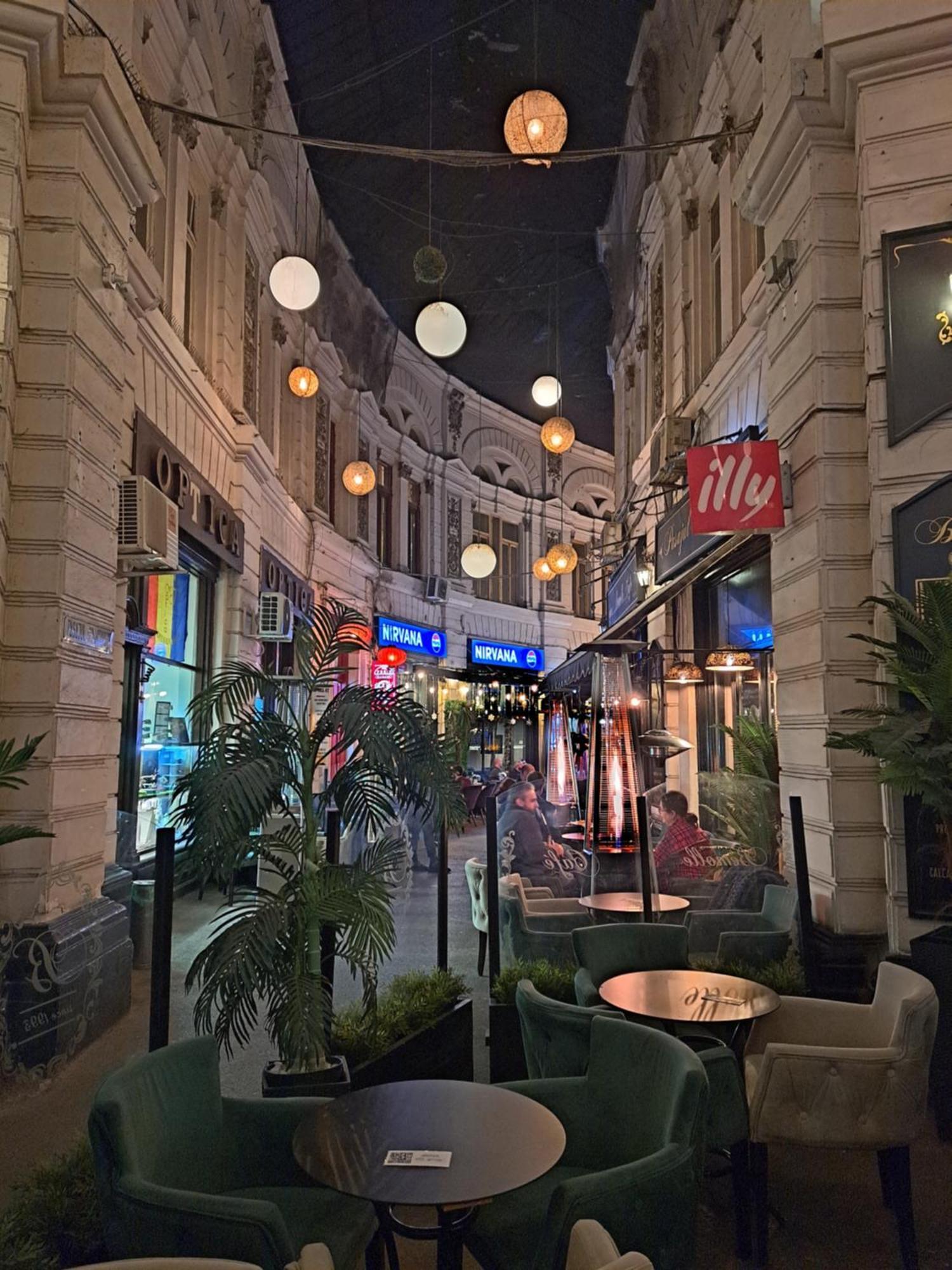 Apartamento Amytis Flat Old City Bucarest Exterior foto