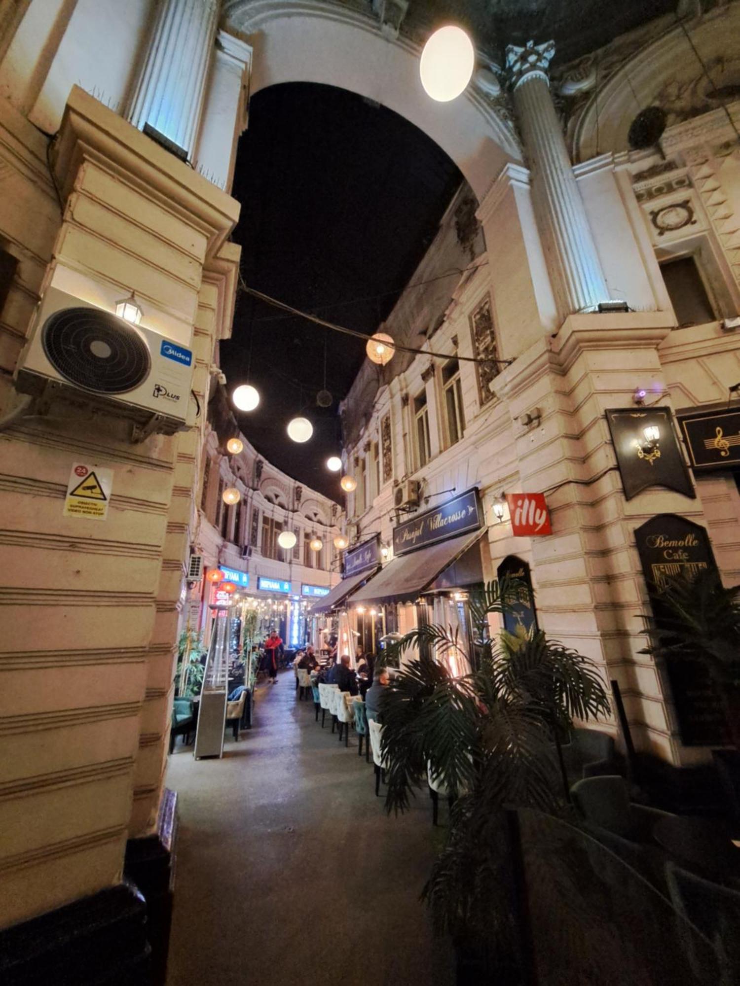 Apartamento Amytis Flat Old City Bucarest Exterior foto